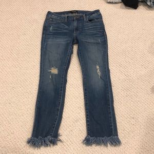 Mid Rise Cropped Jeans